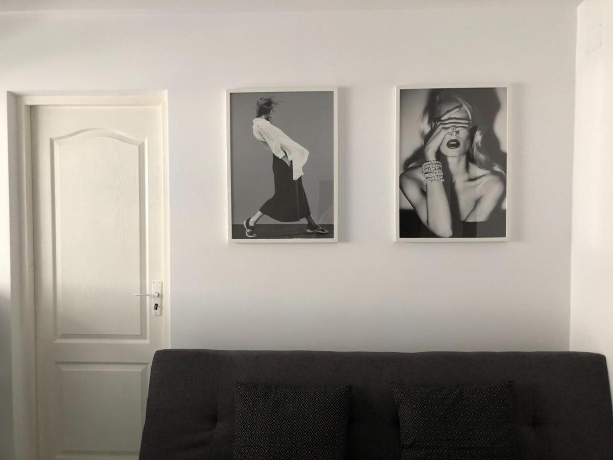 Staycity Modern Apartment Bucarest Esterno foto